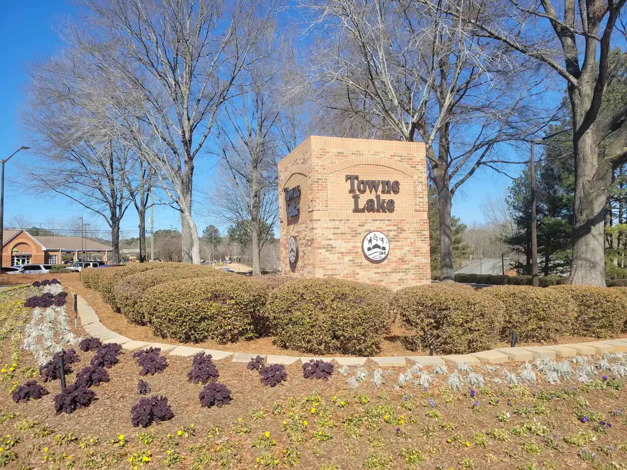 The Towne Lake entrance sign in the Towne Lake community