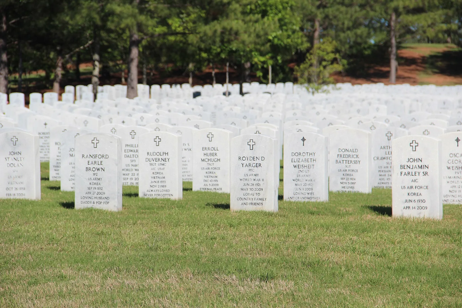 Rows of veterans' gravestones at Georgia National Cemetery in Canton, Ga.